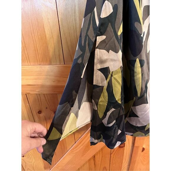 Chico's Black Label Silk One Shoulder Ruffle Top Size 1 Med nwt (2035) - Picture 6 of 9